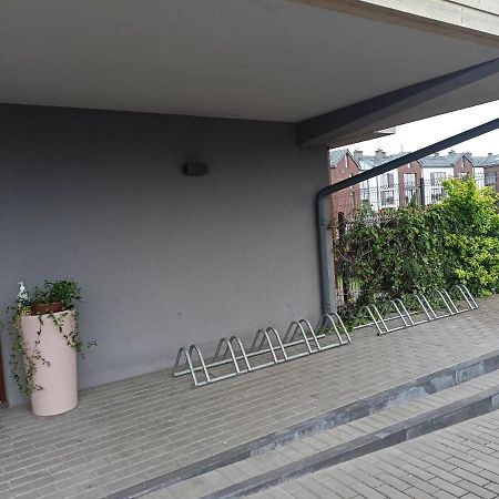 Marina Plaza Apartamenty 亚斯塔尔尼亚 外观 照片