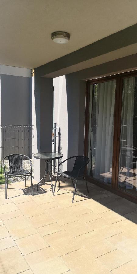 Marina Plaza Apartamenty 亚斯塔尔尼亚 外观 照片