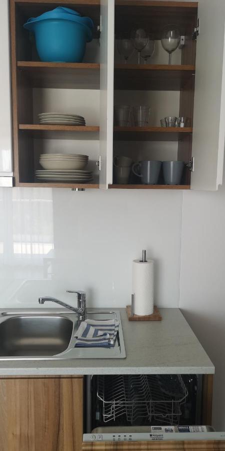 Marina Plaza Apartamenty 亚斯塔尔尼亚 外观 照片